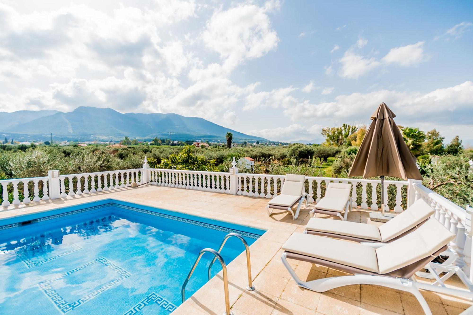 Holiday home Cubo's Hollero